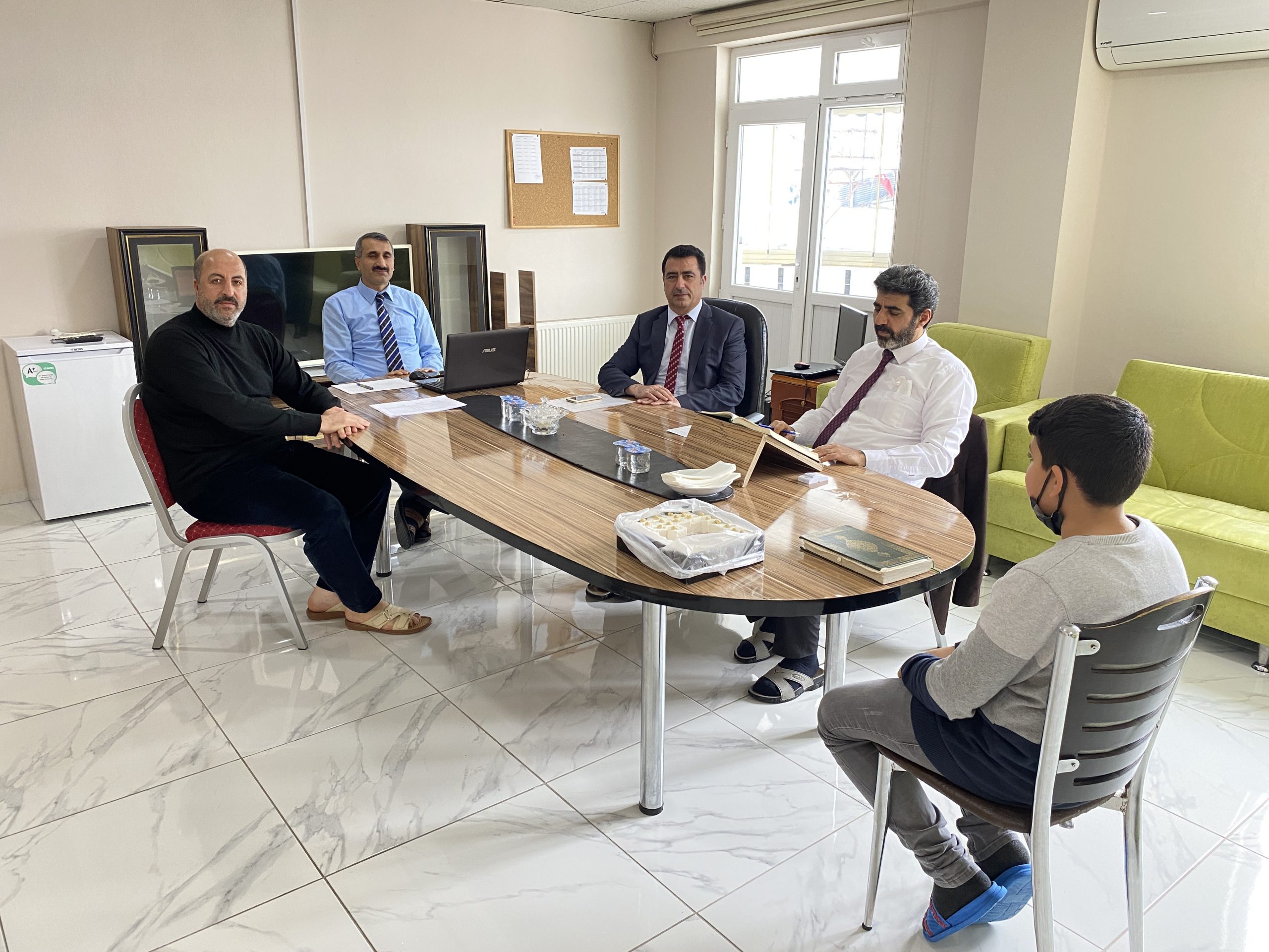 HAFIZLIK TAKİP KOMİSYONU KUR’AN KURSUMUZA ZİYARETTE BULUNDU